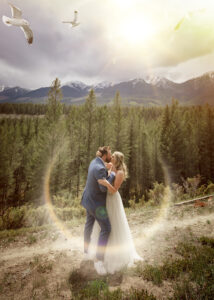 Phootoshoot of couple kissing at sunset at Nipika resort, BC